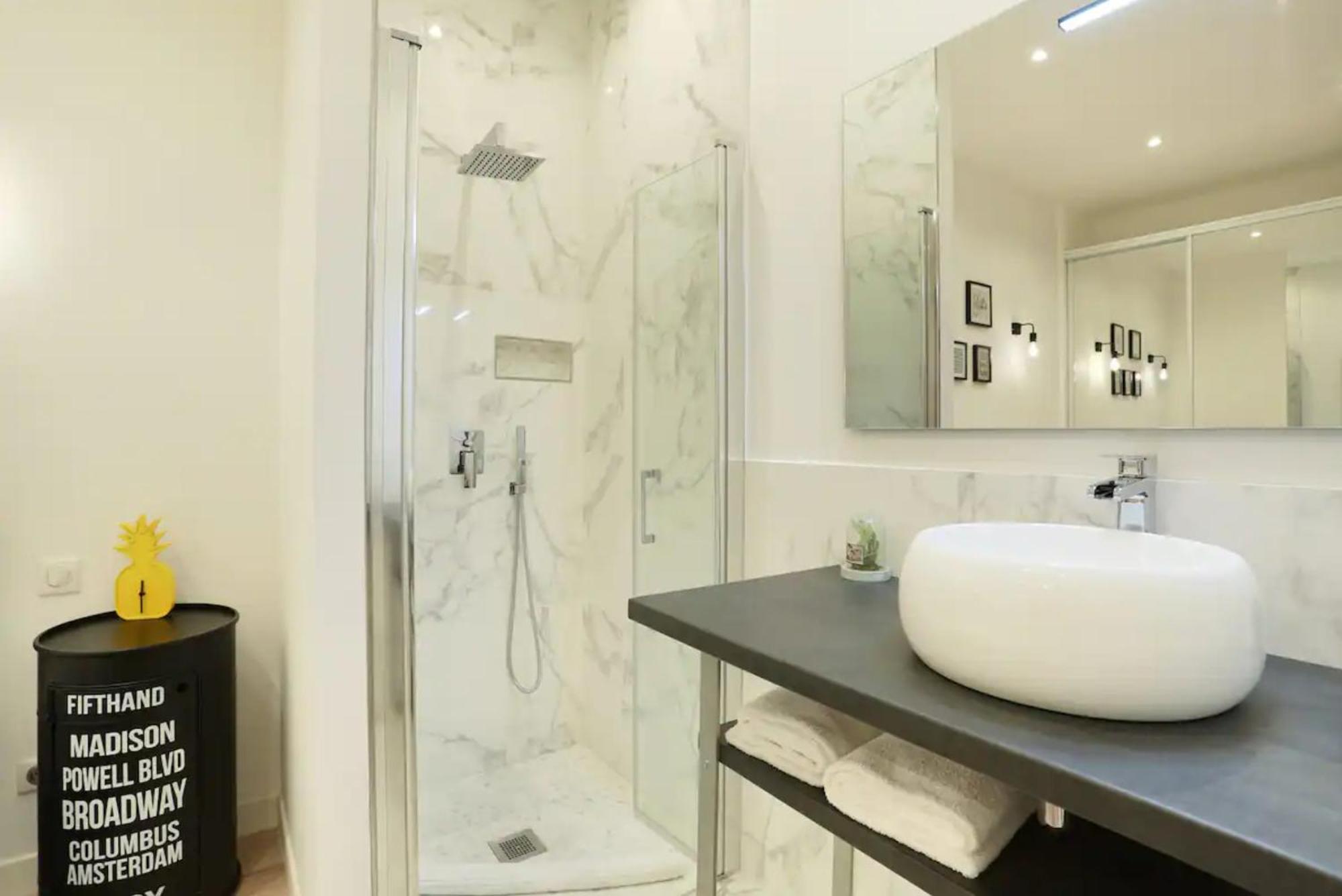 Majesti Upper Marais Apartments- Rue Du Faubourg Saint-Martin Paris Exterior foto